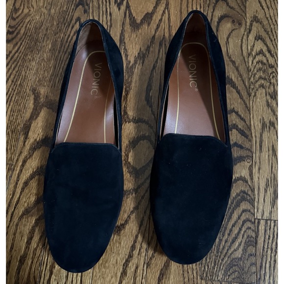 Vionic Willa Suede Loafers Womens 8.5 Black Slip On Flats Classic Shoes - Picture 4 of 11